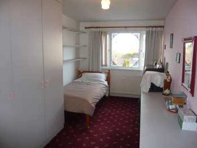  Image of 3 bedroom Detached house for sale in Tennyson Drive Bridgend CF31 at Tennyson Drive  Bridgend, CF31 4PU