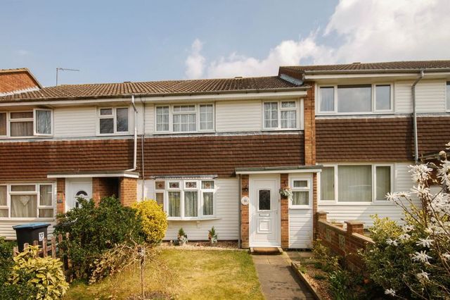  Image of 3 bedroom Terraced house for sale in Thames Avenue Hemel Hempstead HP2 at Thames Avenue  Hemel Hempstead, HP2 6EE