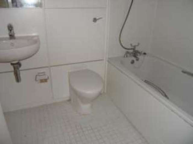  Image of 1 bedroom Flat for sale in Aytoun Street Manchester M1 at 1 Aytoun Street Manchester Manchester, M1 3DA