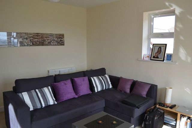  Image of 1 bedroom Flat to rent in The Mallards Totton Southampton SO40 at The Mallards Totton Southampton, SO40 3FQ