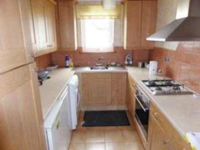  Image of 4 bedroom Bungalow for sale in The Parade Greatstone New Romney TN28 at Greatstone New Romney Greatstone-on-Sea, TN28 8RE