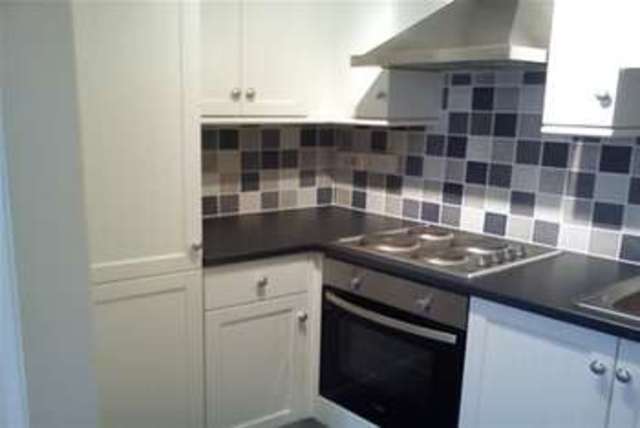  Image of 1 bedroom Flat to rent in The Strand Ryde PO33 at Ryde, PO33 1JD