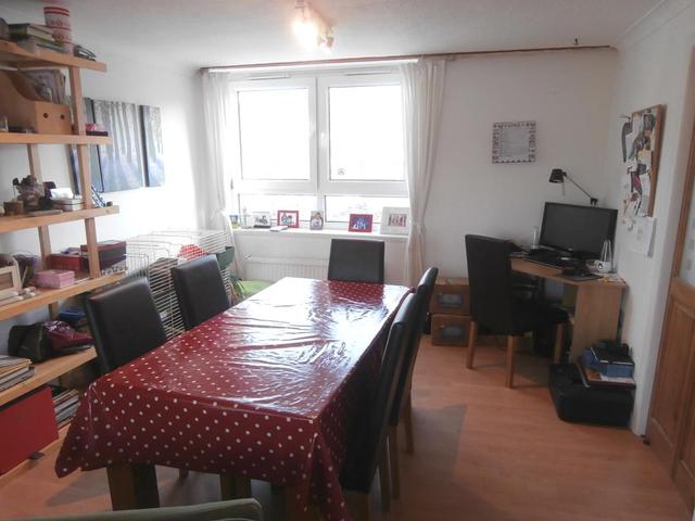  Image of 3 bedroom Flat to rent in The Vennel Linlithgow EH49 at Linlithgow West Lothian West Lothian, EH49 7EU