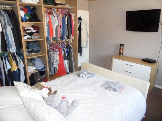  Image of 3 bedroom Terraced house for sale in Broxburn Drive South Ockendon RM15 at Broxburn Drive  South Ockendon, RM15 5QS