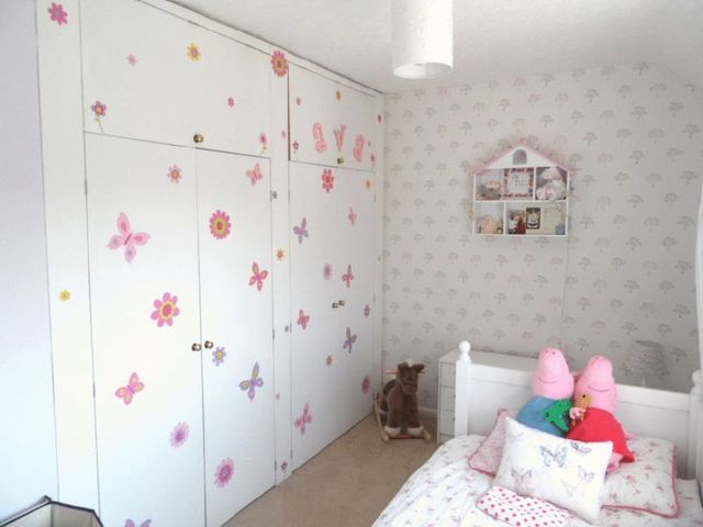  Image of 3 bedroom Terraced house for sale in Broxburn Drive South Ockendon RM15 at Broxburn Drive  South Ockendon, RM15 5QS