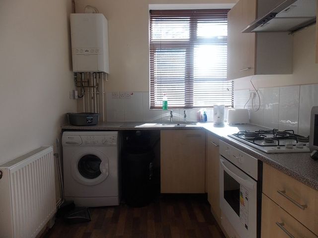  Image of 1 bedroom Flat to rent in Toll End Road Tipton DY4 at Toll End Road  Tipton, DY4 0EU