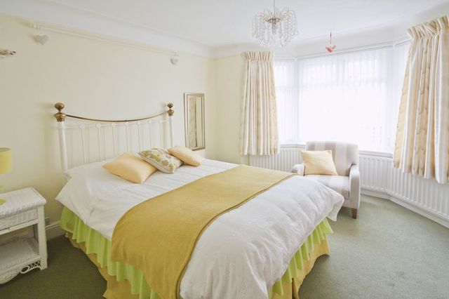  Image of 2 bedroom Detached house for sale in Stannington Crescent Totton Southampton SO40 at Stannington Crescent Totton Southampton, SO40 3QA