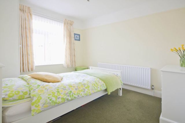  Image of 2 bedroom Detached house for sale in Stannington Crescent Totton Southampton SO40 at Stannington Crescent Totton Southampton, SO40 3QA