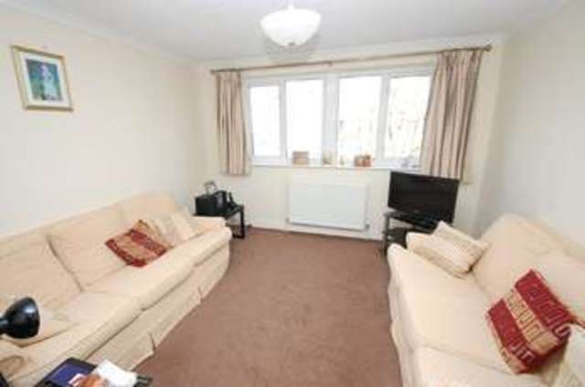  Image of 2 bedroom Town House for sale in Simmonds Rise Hemel Hempstead HP3 at Hemel Hempstead HERTS, HP3 9EA