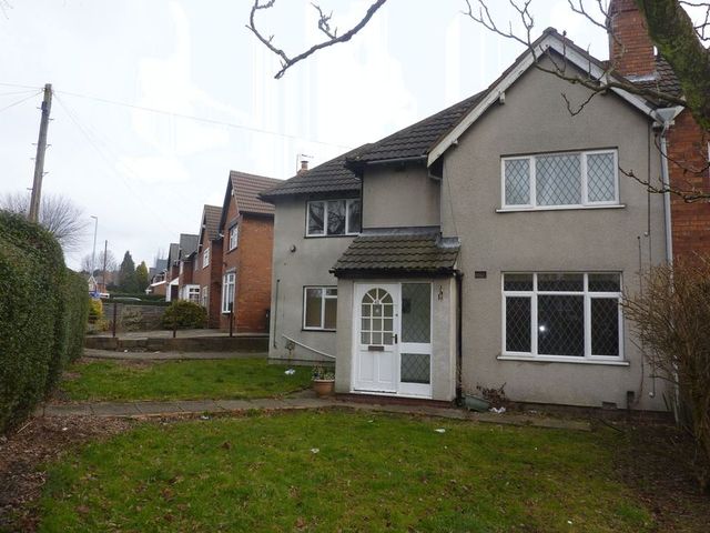  Image of 4 bedroom Semi-Detached house to rent in Trees Road Walsall WS1 at Trees Road  Walsall, WS1 3JU