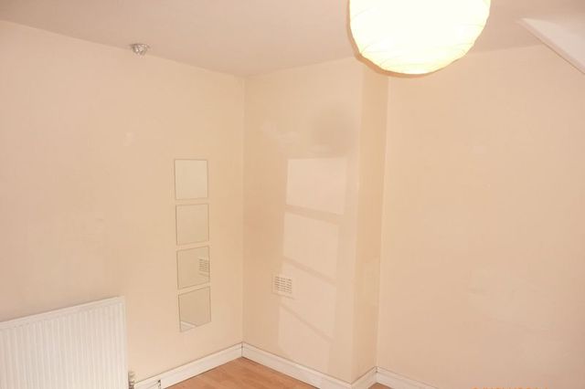  Image of 4 bedroom Semi-Detached house to rent in Trees Road Walsall WS1 at Trees Road  Walsall, WS1 3JU