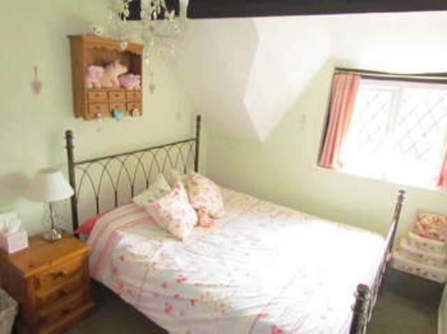  Image of 3 bedroom Detached house for sale in Trotshill Lane West Warndon Worcester WR4 at Worcester Worcestershire Worcester, WR4 0HH