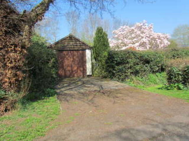  Image of 3 bedroom Detached house for sale in Trotshill Lane West Warndon Worcester WR4 at Worcester Worcestershire Worcester, WR4 0HH