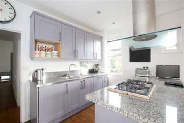  Image of 3 bedroom Flat for sale in Turney Road London SE21 at Dulwich, SE21 8LU