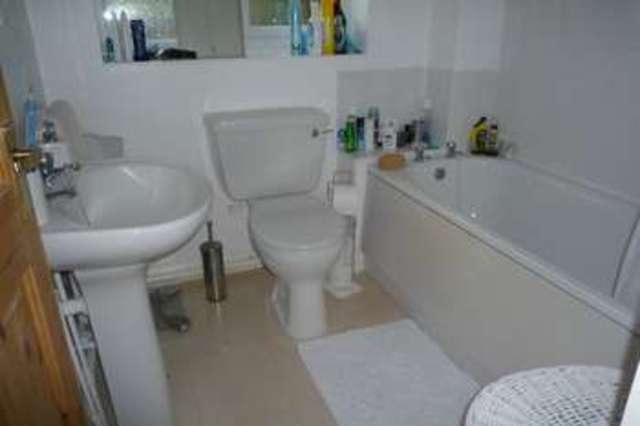  Image of 1 bedroom Detached house to rent in Uplands Drive Exeter EX4 at Uplands Drive  Exeter, EX4 7JZ