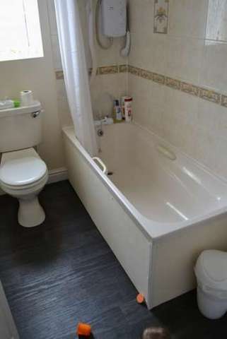  Image of 2 bedroom Semi-Detached house to rent in Urban Road Doncaster DN4 at URBAN ROAD HEXTHORPE DONCASTER, DN4 0EW