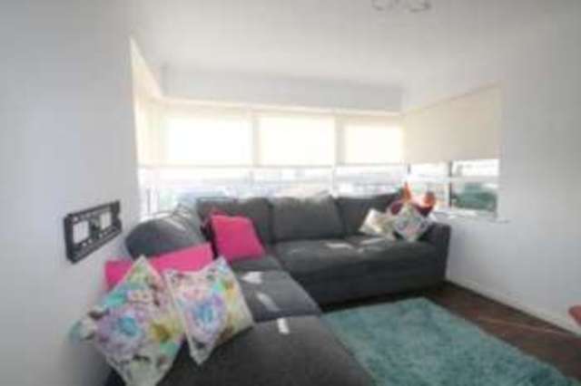  Image of 2 bedroom Flat for sale in Eaton Gardens Hove BN3 at 16-18 Eaton Gardens Hove Hove, BN3 3UB