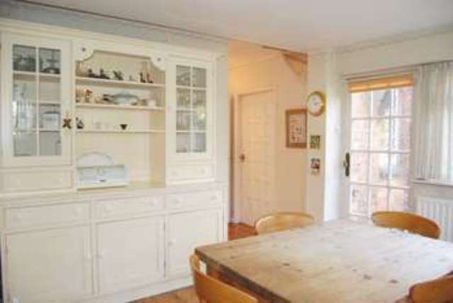  Image of 2 bedroom Property for sale in Binton Binton Stratford-upon-Avon CV37 at VILLAGE STREET BINTON STRATFORD UPON AVON, CV37 9TW