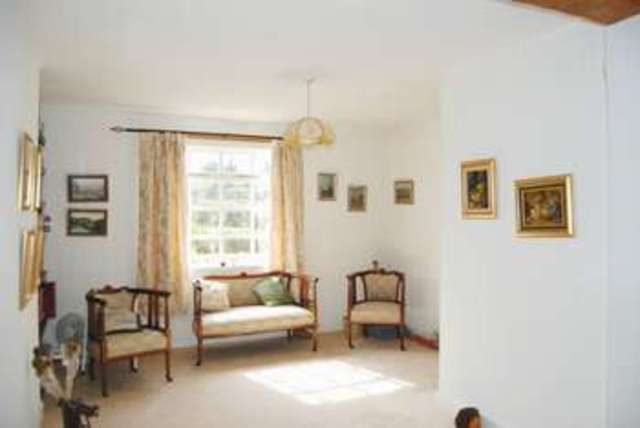  Image of 2 bedroom Property for sale in Binton Binton Stratford-upon-Avon CV37 at VILLAGE STREET BINTON STRATFORD UPON AVON, CV37 9TW