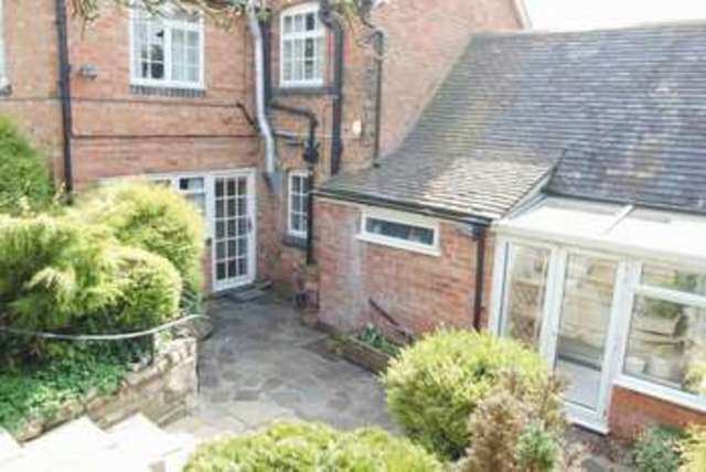  Image of 2 bedroom Property for sale in Binton Binton Stratford-upon-Avon CV37 at VILLAGE STREET BINTON STRATFORD UPON AVON, CV37 9TW