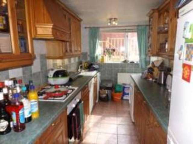  Image of 3 bedroom Terraced house for sale in Vivian Street Bedminster Bristol BS3 at Bristol Somerset St Lawrence, BS3 4LW