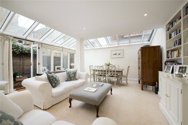 Image of 2 bedroom Flat for sale in Wardo Avenue London SW6 at Fulham London Fulham Palace Road, SW6 6RD