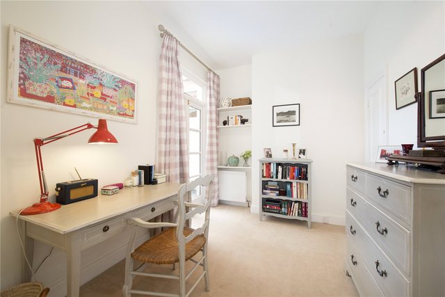  Image of 2 bedroom Flat for sale in Wardo Avenue London SW6 at Fulham London Fulham Palace Road, SW6 6RD