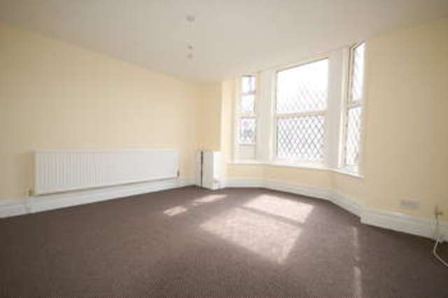  Image of 2 bedroom Flat to rent in Warley Road Blackpool FY1 at Blackpool Lancashire, FY1 2LN
