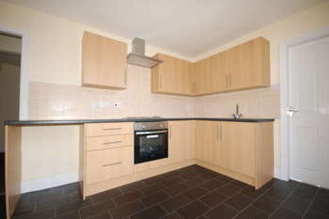  Image of 2 bedroom Flat to rent in Warley Road Blackpool FY1 at Blackpool Lancashire, FY1 2LN