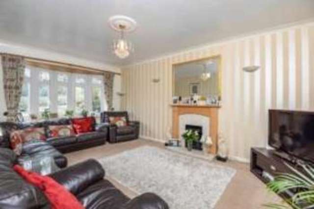  Image of 5 bedroom Detached house for sale in Warren Hill Loughton IG10 at Loughton Essex Loughton, IG10 4RL