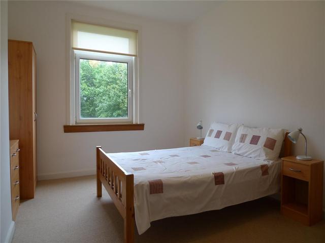 Image of 2 bedroom Flat to rent in Warriston Road Edinburgh EH7 at Broughton Edinburgh Edinburgh, EH7 4HN