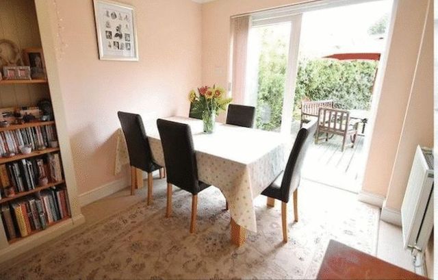  Image of 4 bedroom Detached house to rent in Well Oak Park Exeter EX2 at Well Oak Park  Exeter, EX2 5BB