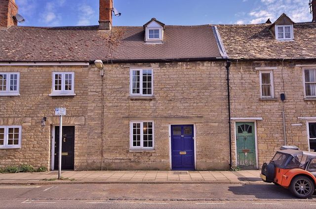  Image of 2 bedroom Cottage for sale in West End Witney OX28 at West End  Witney, OX28 1NF