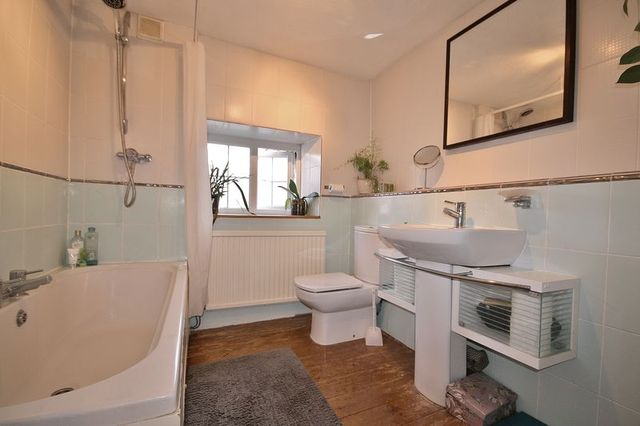  Image of 2 bedroom Cottage for sale in West End Witney OX28 at West End  Witney, OX28 1NF