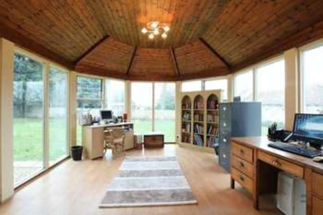  Image of 4 bedroom Detached house for sale in West Willoughby Grantham NG32 at West Willoughby Grantham, NG32 3SN