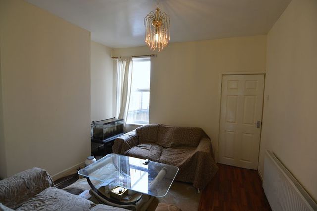  Image of 3 bedroom Terraced house to rent in Westbury Road Edgbaston Birmingham B17 at Westbury Road  Edgbaston, B17 8HY
