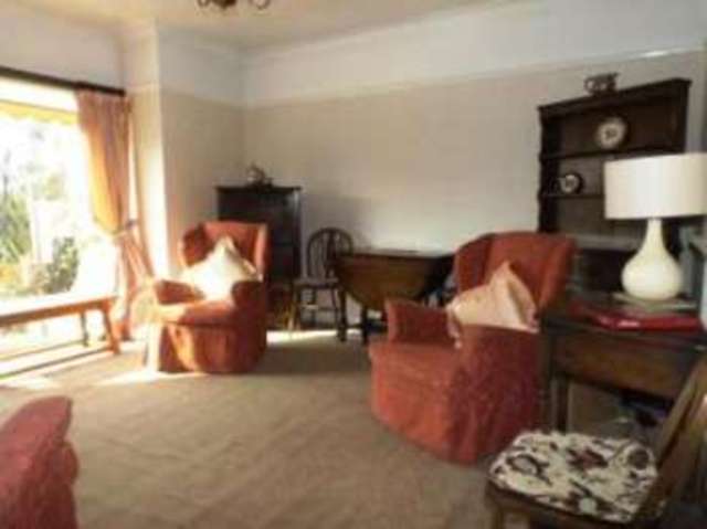  Image of 2 bedroom Bungalow for sale in Westland Drive Brookmans Park Hatfield AL9 at Brookmans Park Hatfield Brookmans Park, AL9 7UG