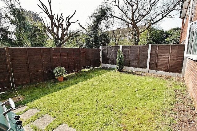  Image of 2 bedroom Flat for sale in Westmede Chigwell IG7 at Westmede  Chigwell, IG7 5LR