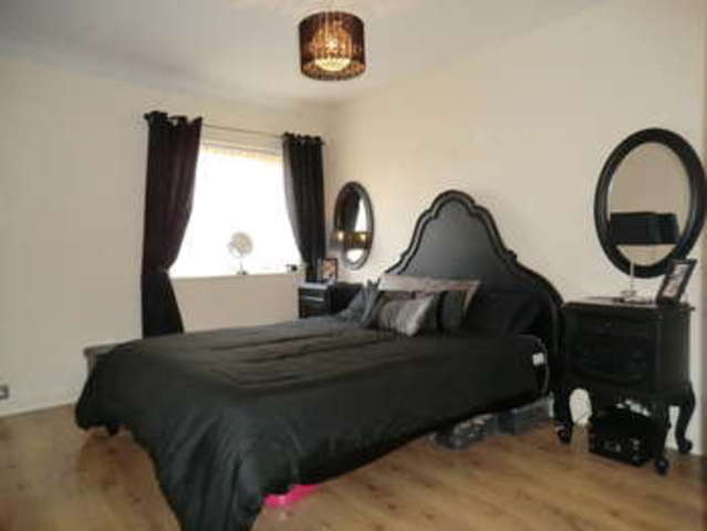  Image of 3 bedroom Terraced house for sale in Westmorland Road Coventry CV2 at Wyken  Coventry, CV2 5BP