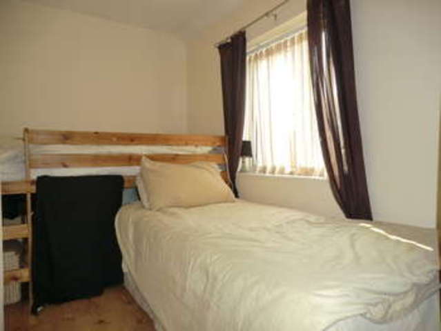  Image of 3 bedroom Terraced house for sale in Westmorland Road Coventry CV2 at Wyken  Coventry, CV2 5BP
