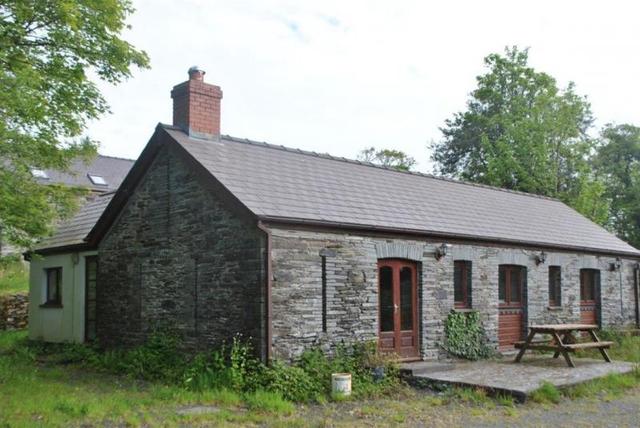  Image of 3 bedroom Detached house to rent in Llanfallteg Whitland SA34 at Llanfallteg  Whitland, SA34 0UT