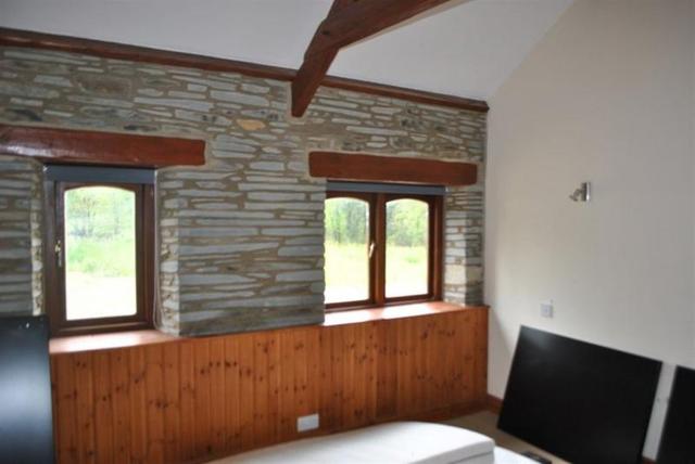  Image of 3 bedroom Detached house to rent in Llanfallteg Whitland SA34 at Llanfallteg  Whitland, SA34 0UT