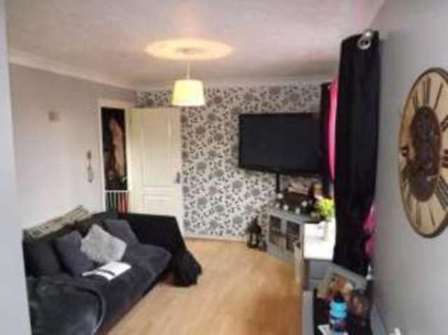  Image of 2 bedroom Semi-Detached house for sale in Uxbridge Close Wickford SS11 at Wickford Essex Shotgate, SS11 8YH