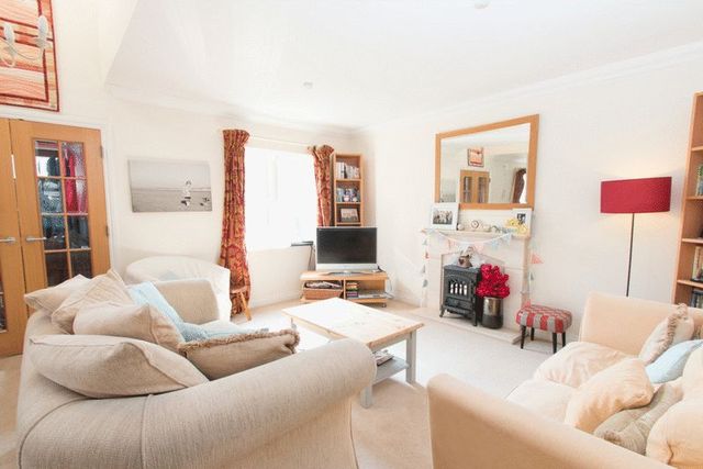  Image of 5 bedroom Detached house for sale in Willowmead Close Runcton Chichester PO20 at Willowmead Close Runcton Chichester, PO20 1NH