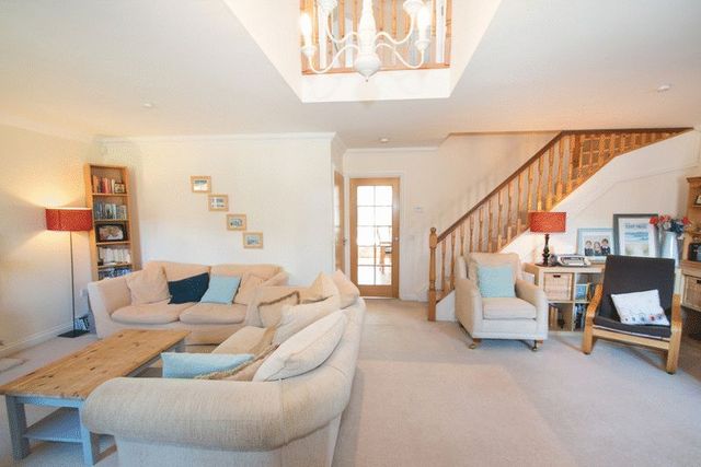  Image of 5 bedroom Detached house for sale in Willowmead Close Runcton Chichester PO20 at Willowmead Close Runcton Chichester, PO20 1NH