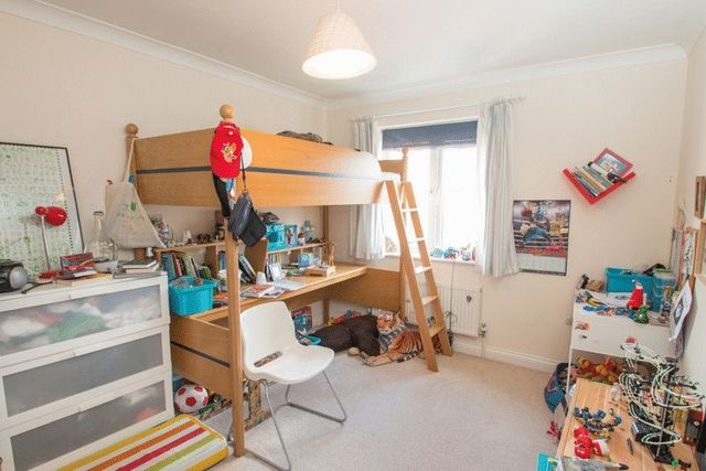  Image of 5 bedroom Detached house for sale in Willowmead Close Runcton Chichester PO20 at Willowmead Close Runcton Chichester, PO20 1NH
