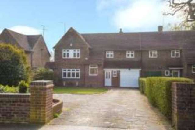  Image of 4 bedroom Semi-Detached house for sale in Wincanton Road Romford RM3 at Noak Hill Romford Harold Hill, RM3 9DH