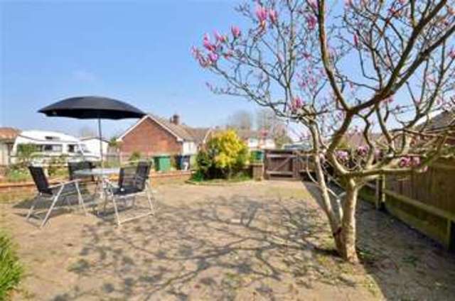  Image of 2 bedroom Detached house for sale in Windmill Close Horley RH6 at Horley Surrey Horley, RH6 9AG