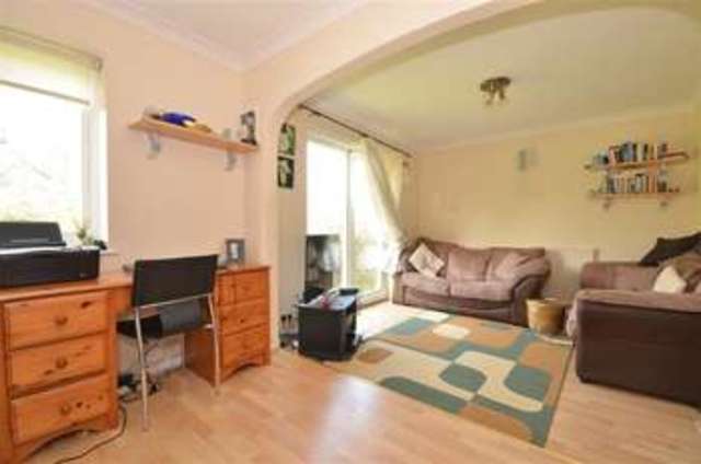 Image of 2 bedroom Detached house for sale in Windmill Close Horley RH6 at Horley Surrey Horley, RH6 9AG