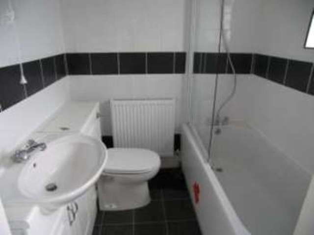  Image of 3 bedroom End of Terrace for sale in Jubilee Walk Wisbech PE13 at Wisbech Cambridgeshire Walsoken, PE13 3HW